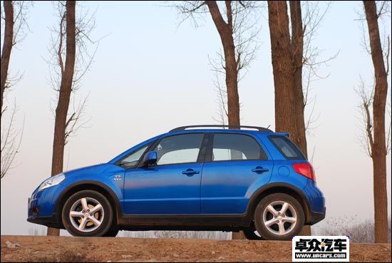 一年1.8万！两厢天语SX4用车成本调查 卓众汽车网