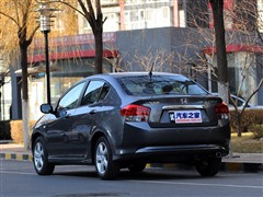 汽车之家 广州本田 锋范 1.5l 精英版mt