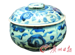 昨日出水的带盖青花瓷钵
